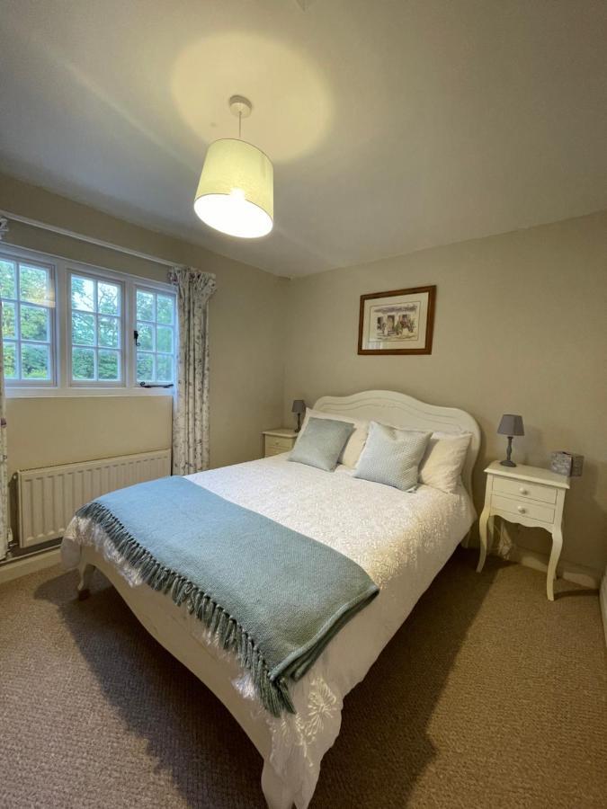Historic Cambridgeshire Cottage Godmanchester Exteriör bild