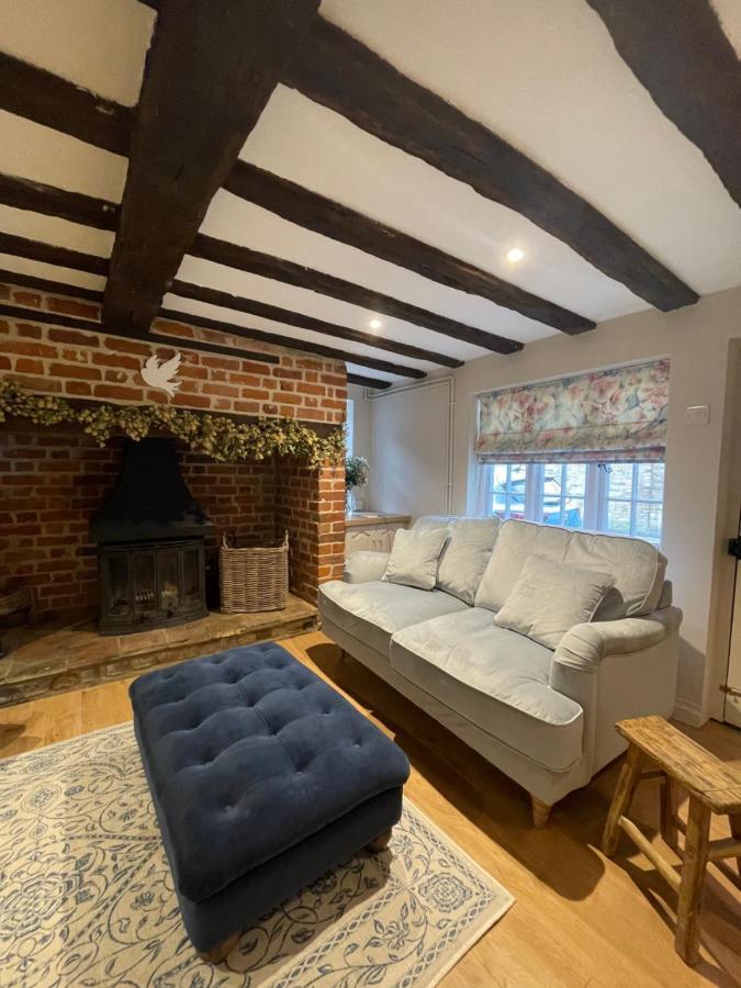 Historic Cambridgeshire Cottage Godmanchester Exteriör bild